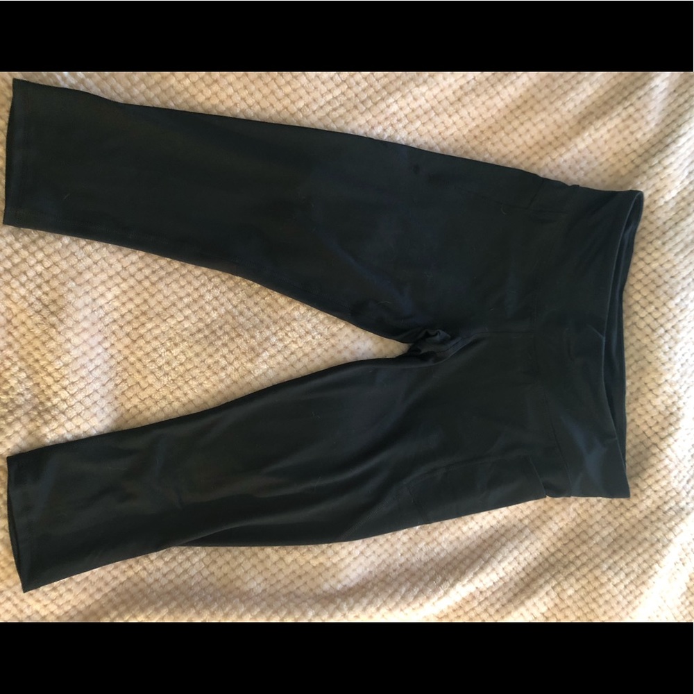 Activewear capris